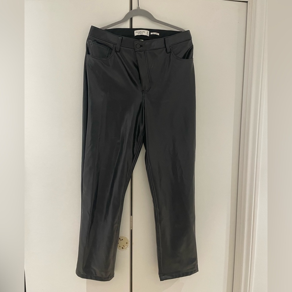 Abercrombie & Fitch Women's Sleek Black Trousers